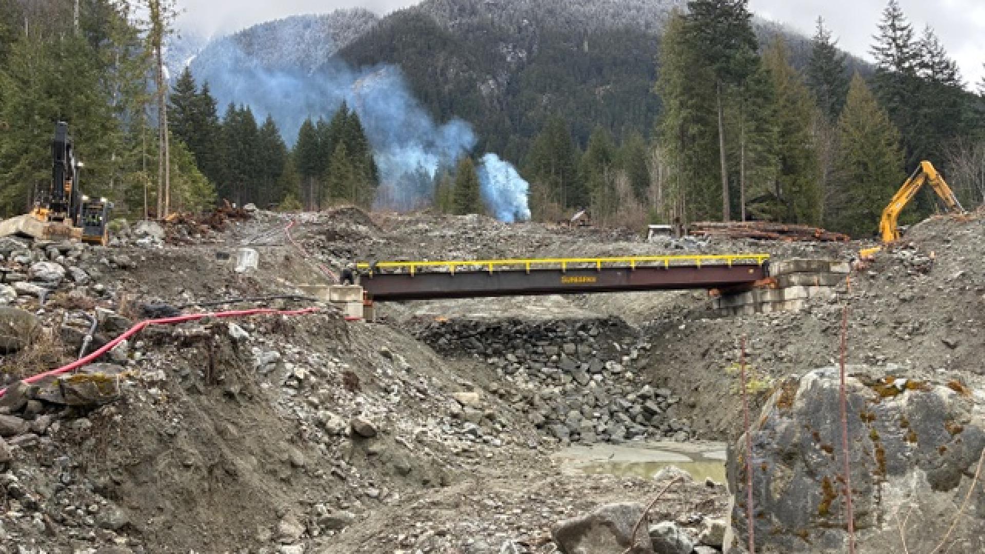 Catiline creek - Temporary bridge installation